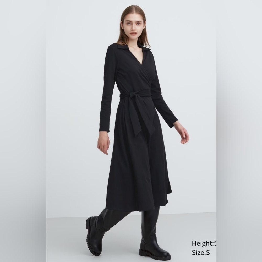 Uniqlo long sleeve wrap dress black size xs. New with Tag